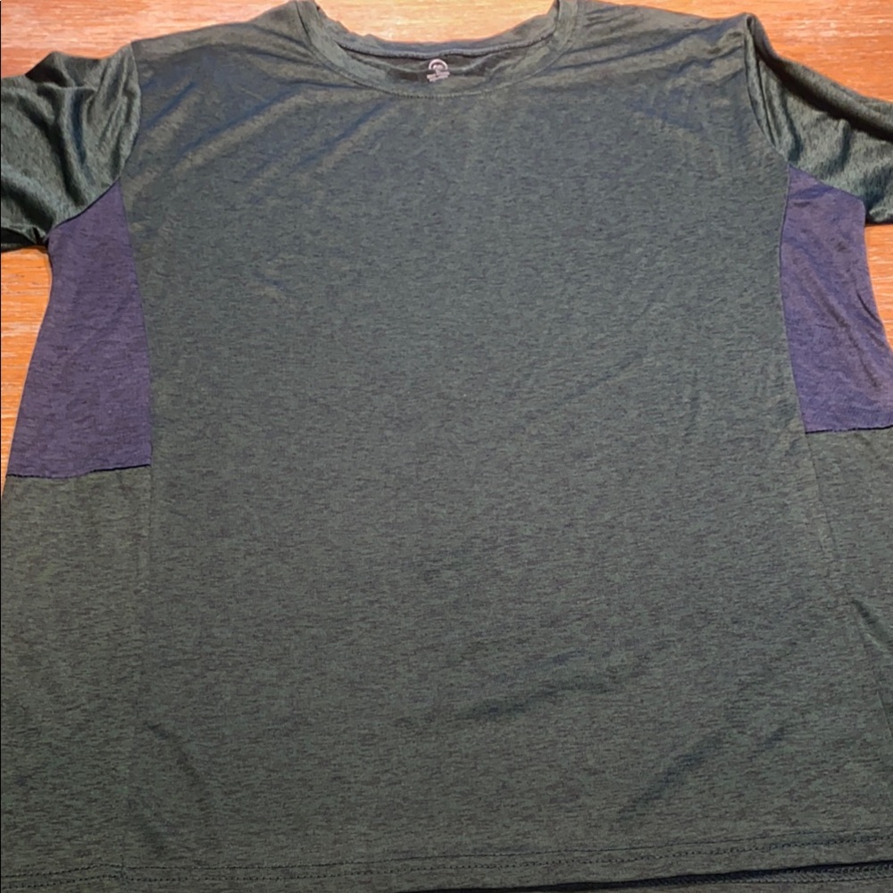 Realessentials Long Sleeve Performance Tee - Picture 4 of 5